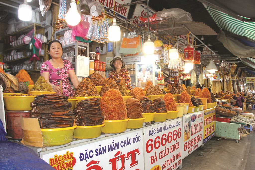 HINH TIN LANG NGHE TRAM NAM